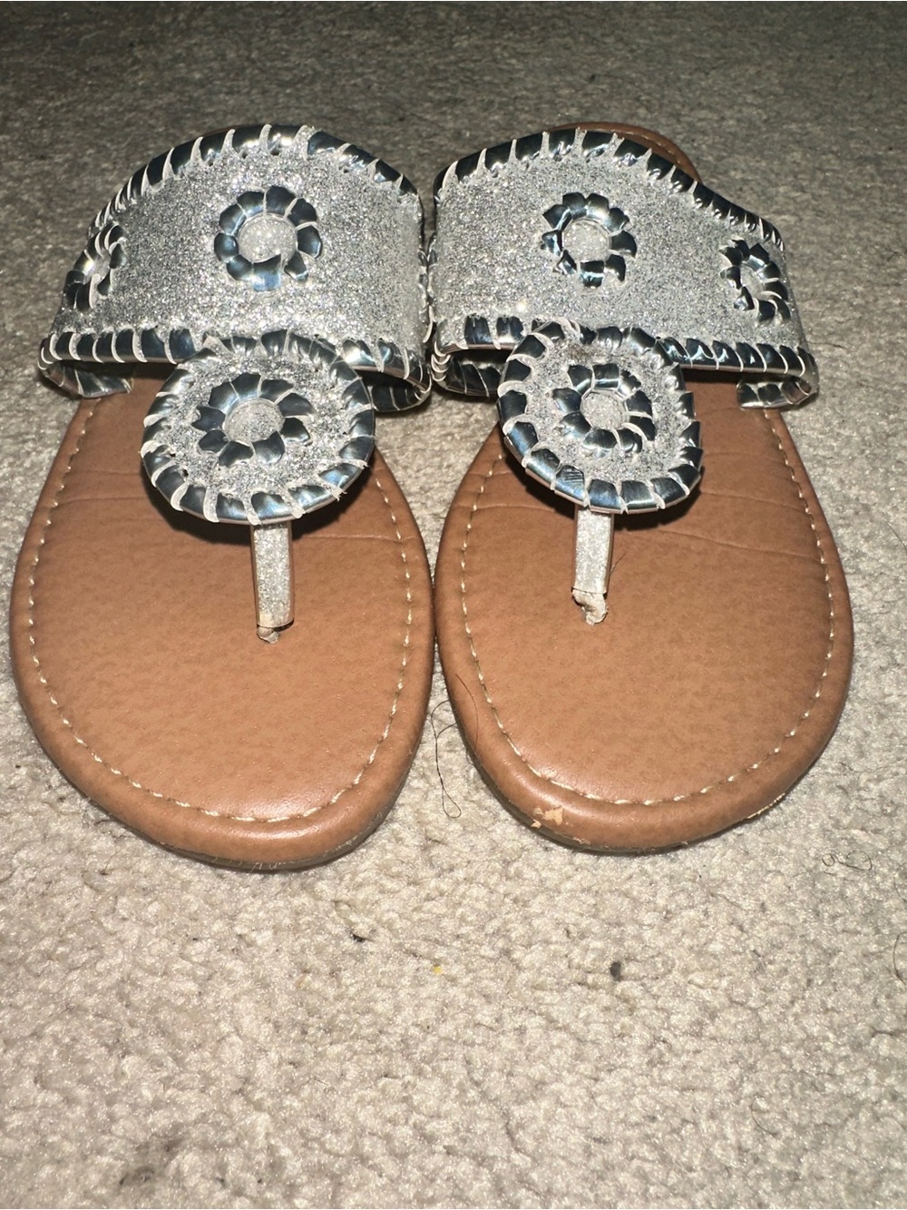 Hot Cakes Silver Glitter Girls Toe-Post Sandals